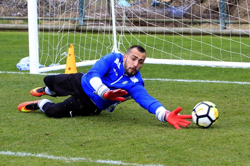 Keşlə komandası heyətinə yeni qapıçı cəlb edib