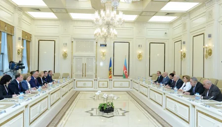 Moldova Prezidenti Milli Məclisdə olub