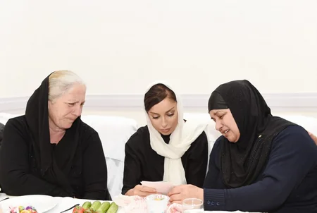 ​Heydər Əliyev Fondunun prezidenti adından şəhidlərin ruhuna ehsan verilib
