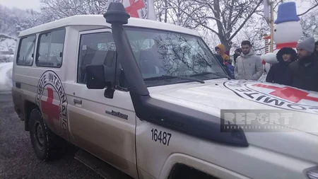 Автомобили МККК беспрепятственно проехали из Лачына в Ханкенди