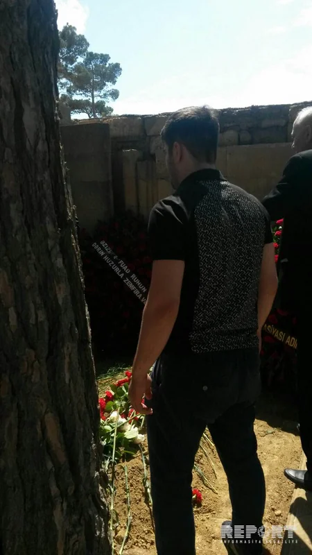 AFFA-nın ilk prezidenti Fuad Musayev dəfn olunub - YENİLƏNİB - FOTO