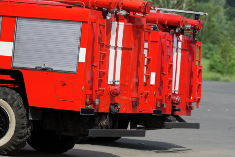 В Грозном загорелась крыша пятиэтажного дома