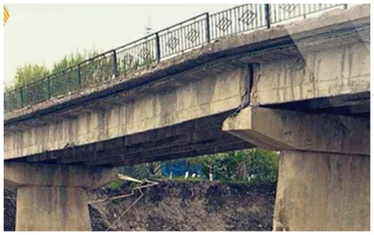 Qubada qəzalı vəziyyətdə olan körpünün bərpasına başlanılıb