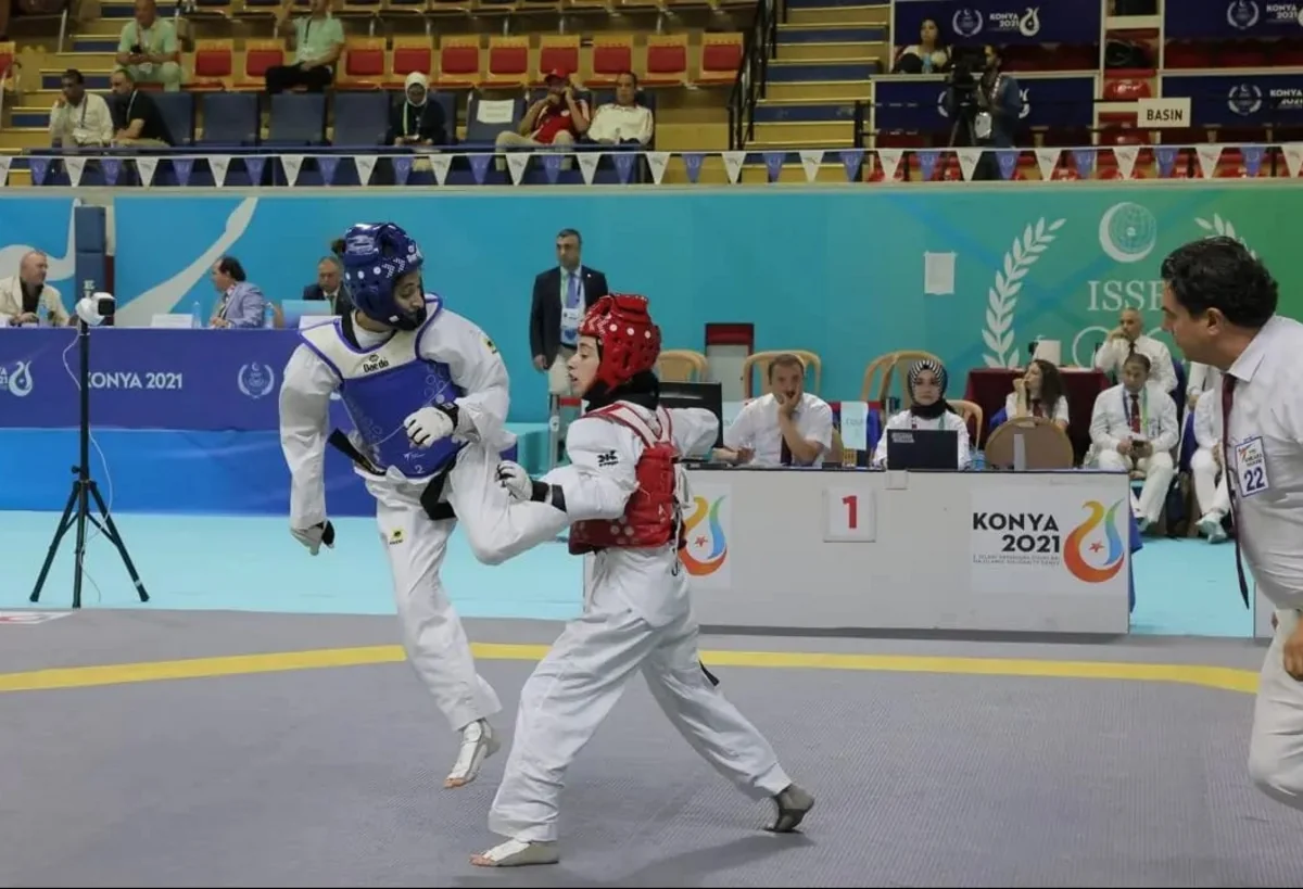 Azərbaycan taekvondoçusu Universiadada bürünc medal qazanıb
