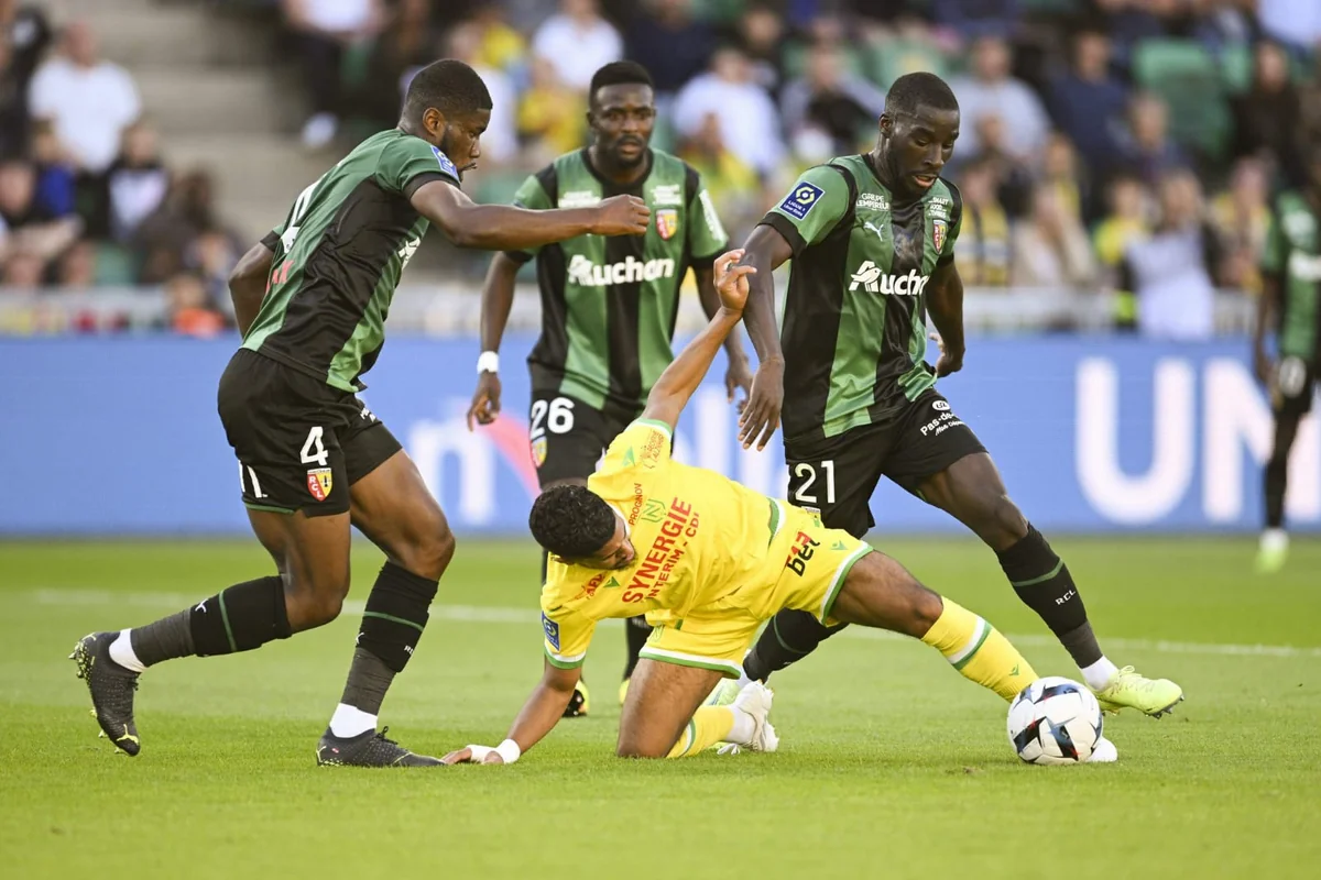 Qarabağın rəqibi heç-heçə edib