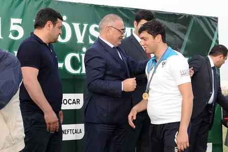​Futbol üzrə I Divizionun qalibi mükafatlandırılıb