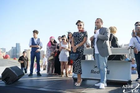 Azərbaycan Avtomobil Federasiyasının təşkilatçılığı ilə klassik avtomobillərin yürüşü və sərgisi keçirilib