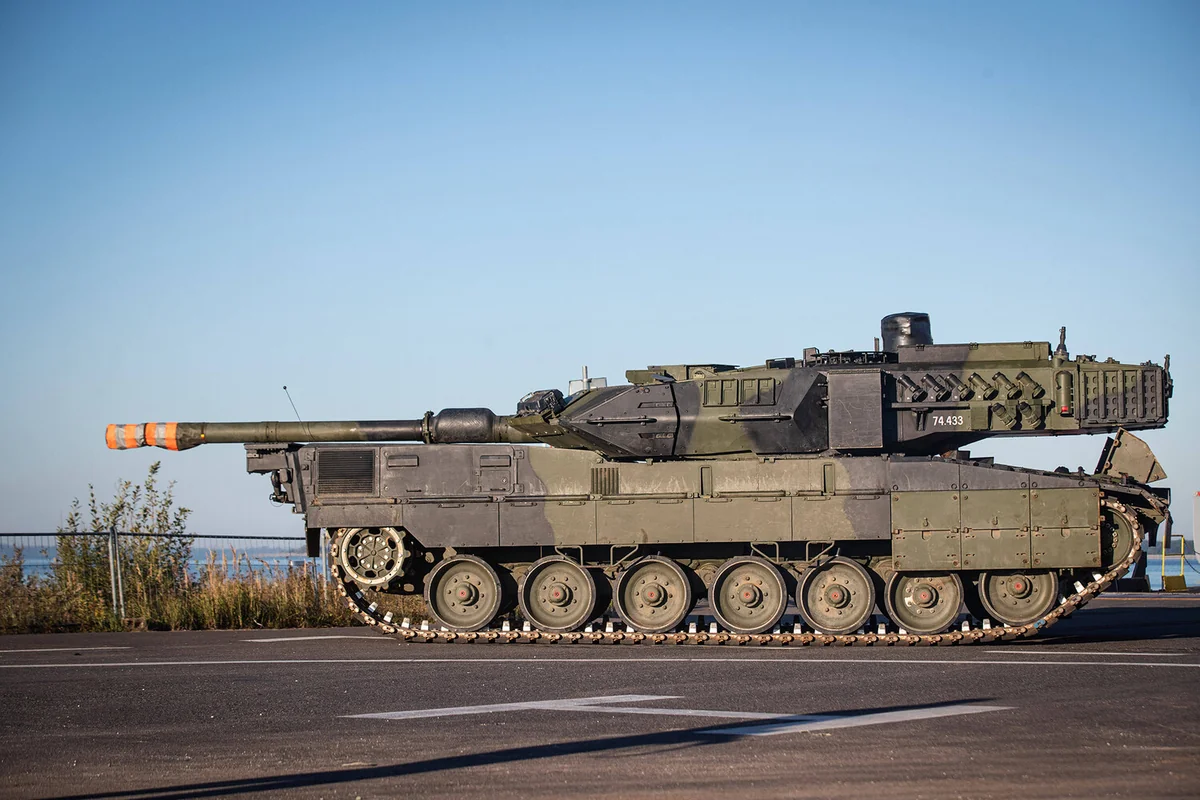 Польша не планирует в одиночку передавать танки Leopard 2 Украине