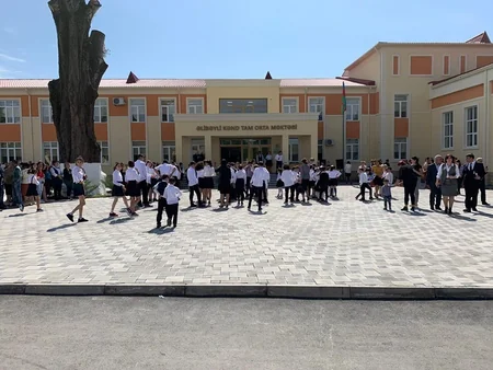 Azərbaycanda gürcüdilli məktəb üçün yeni bina istifadəyə verilib