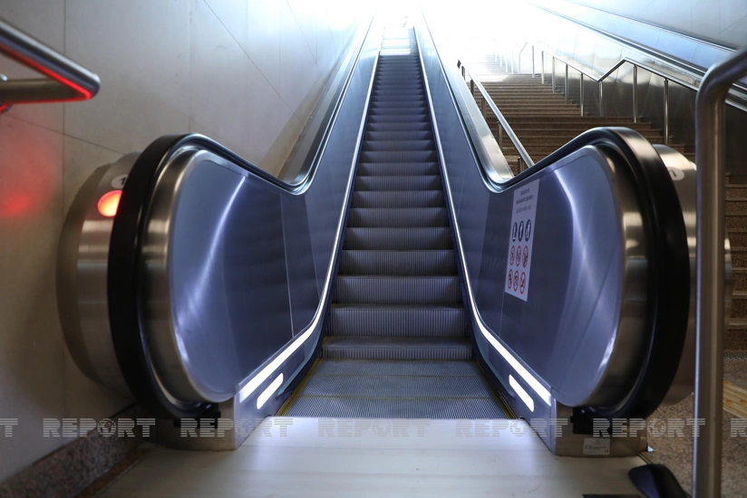 Bakı metrosunda eskalator dəfələrlə dayandırılıb