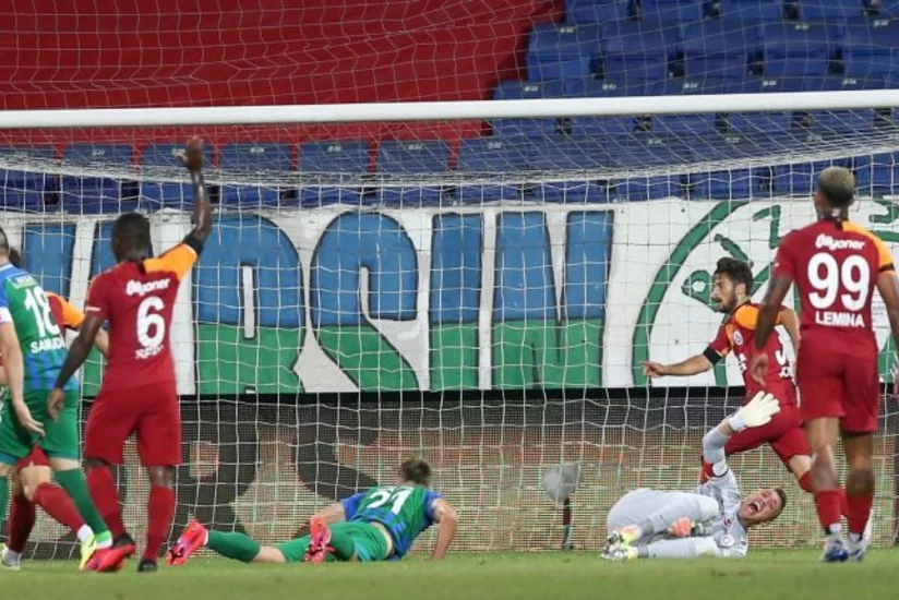 Qalatasarayın qapıçısı doğum günündə əməliyyat olunacaq