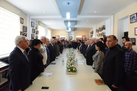 ADU-da “20 Yanvar və Azərbaycanın istiqlalı” mövzusunda dəyirmi masa keçirilib