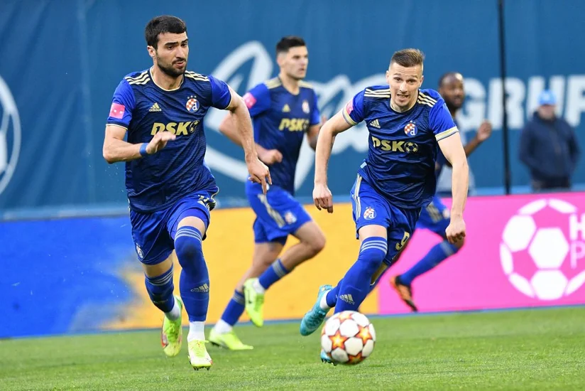 Dinamo Mahir Emreli ilə müqaviləni pozmaq istəyib