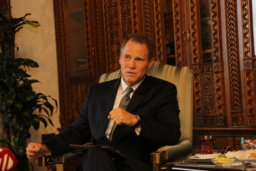 Edvard Rou: Stirling Fondu ermənipərəst senatorların Azərbaycan əleyhinə üç qətnaməsinin qəbulunu əngəlləyib