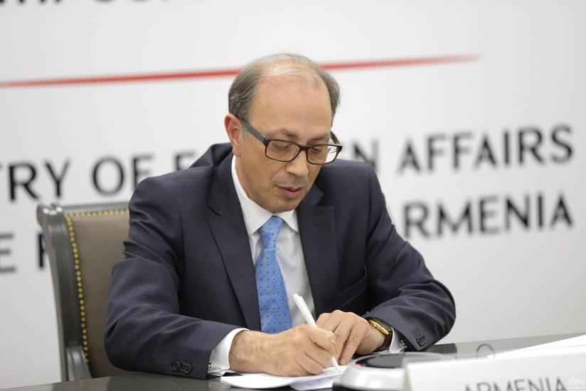 Ermənistanın XİN rəhbəri əvəzi istefaya getdi