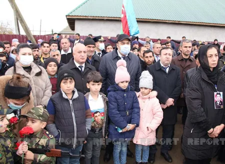 Cəlilabadda şəhidin xatirəsinə tikilən bulağın açılışı olub