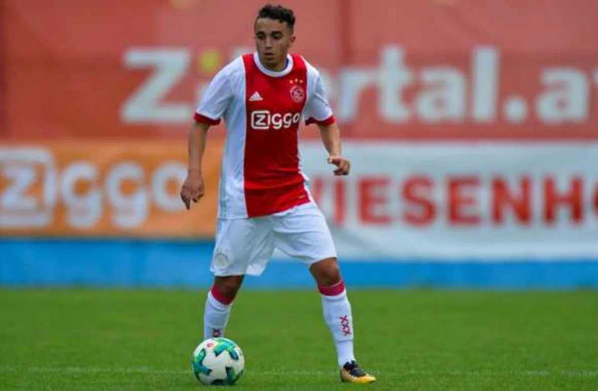 Футболист Аякса через год вышел из комы