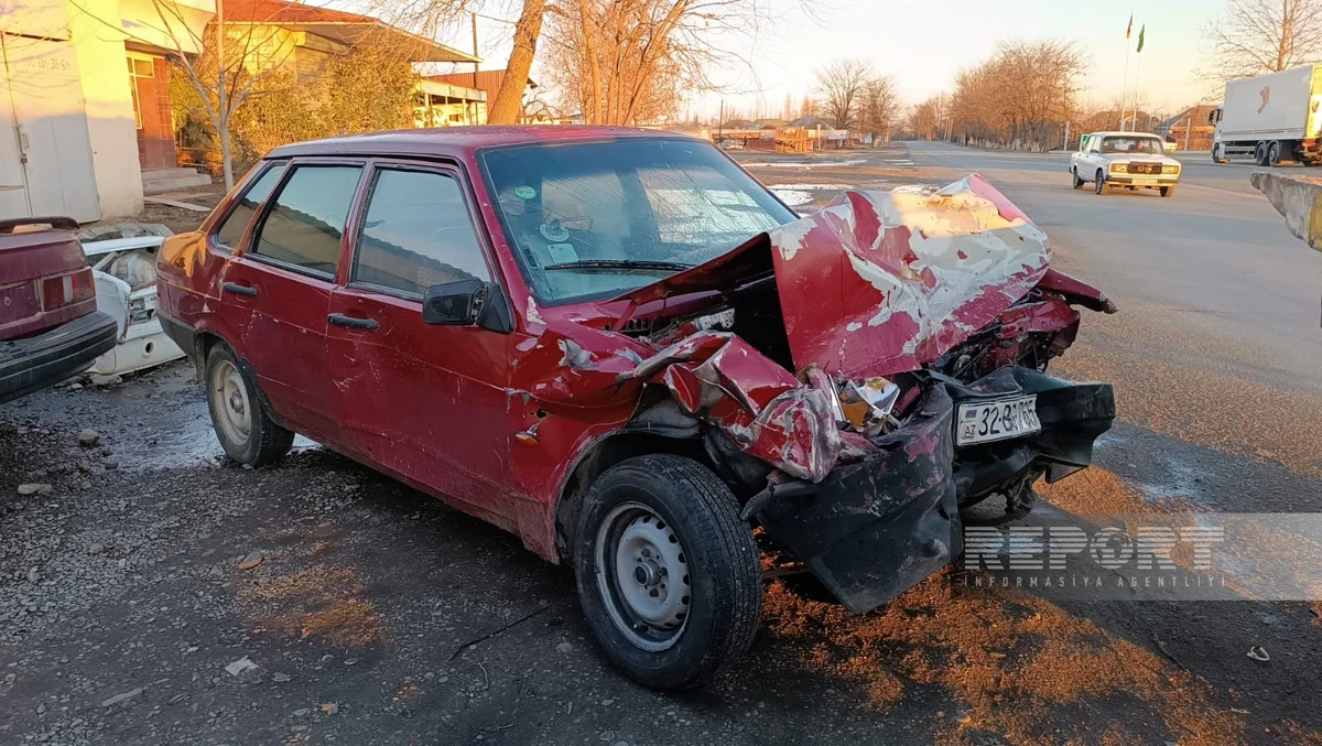 Tovuzda avtomobillər toqquşub, ölən və xəsarət alanlar var 