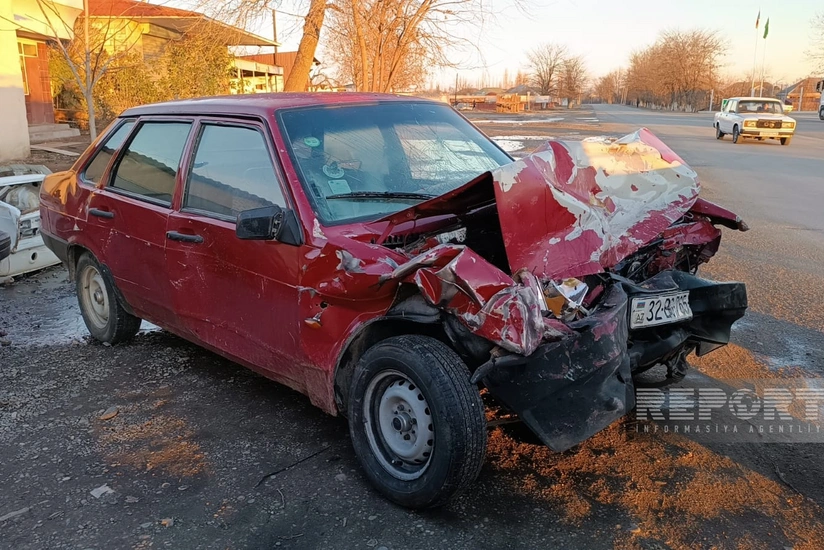 Tovuzda avtomobillər toqquşub, ölən və xəsarət alanlar var 