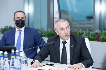 Sahil Babayev boks hakimləri ilə görüşüb