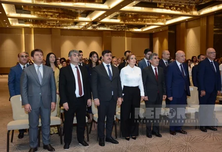 Bakı şəhəri təhsil işçilərinin sentyabr konfransı keçirilib