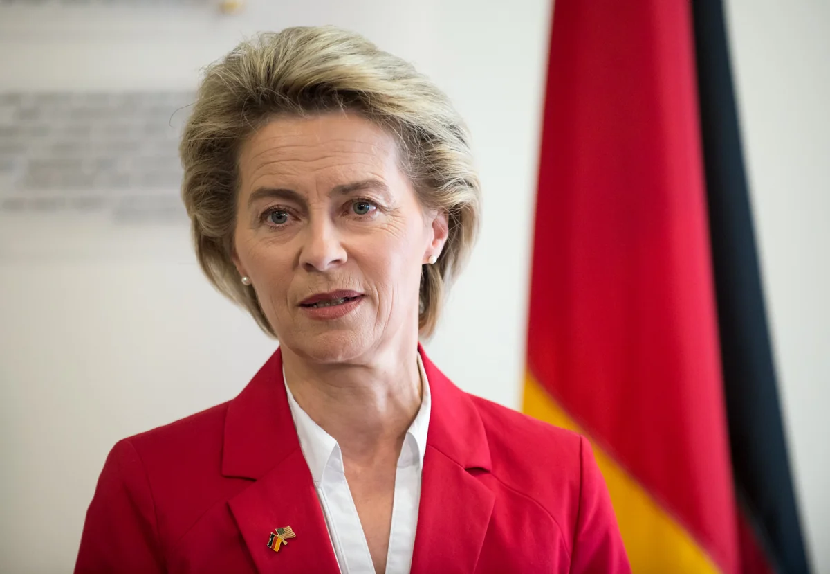 Aİ Belarusda hakimiyyətin dinc yolla keçidini müşayiət etməyə hazırdır