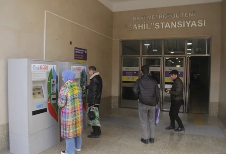 Bakı metrosunda əlavə yükləmə terminalları yerləşdirilib