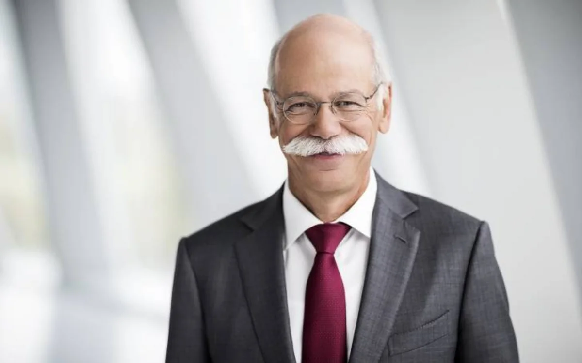 Mercedes tarixi qərar qəbul edib