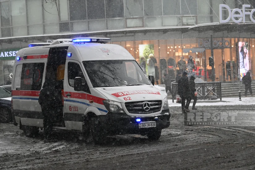 Qarda yıxılaraq travma alan 54 nəfər KTM-ə aparılıb