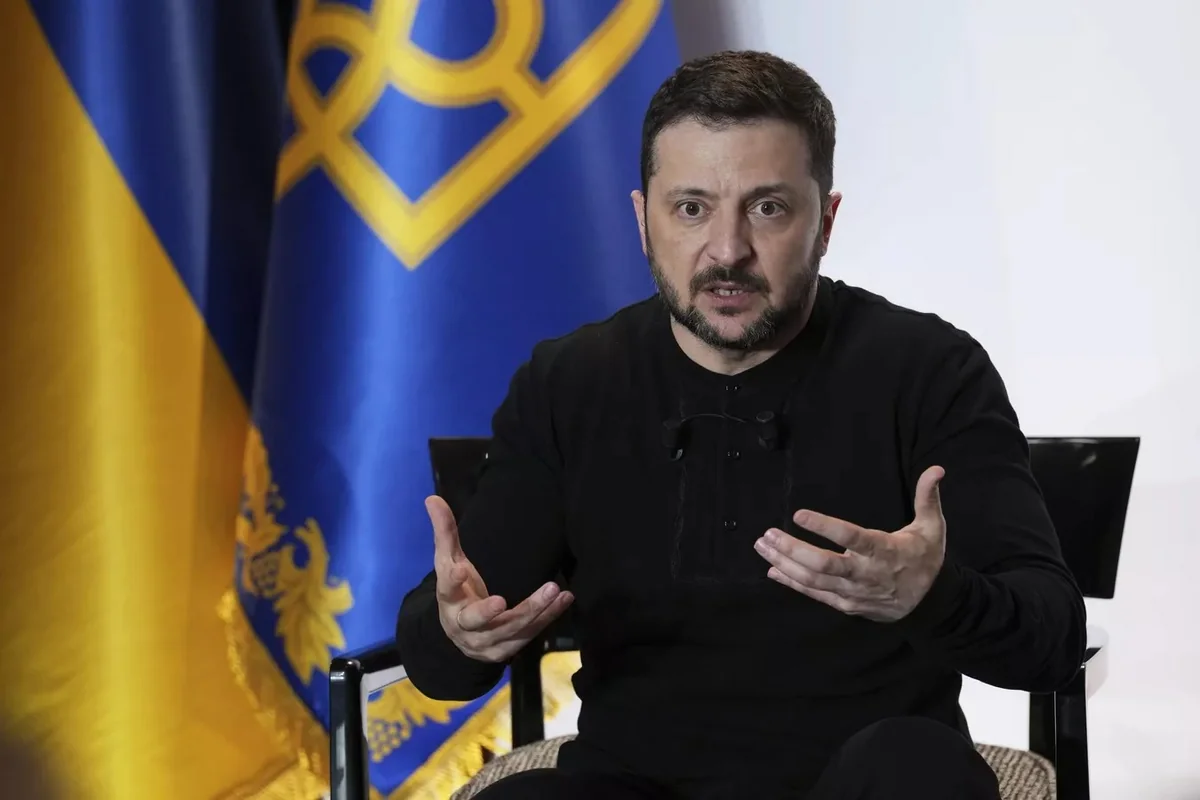 Zelenski Putinin elan etdiyi Pasxa atəşkəsi haqqında danışıb