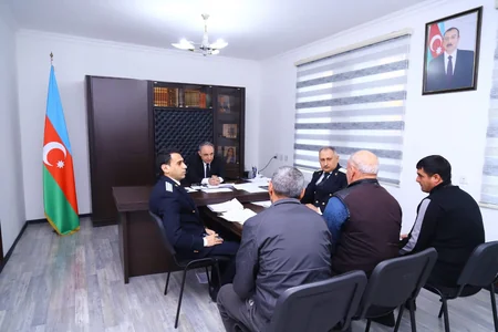 Baş prokuror Beyləqanda vətəndaşları qəbul edib