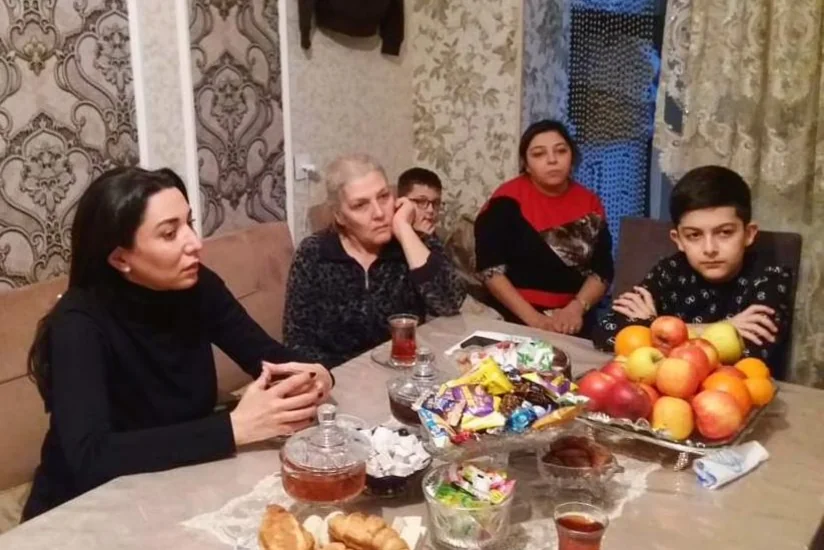 Ombudsman şəhid ailələrini ziyarət edib