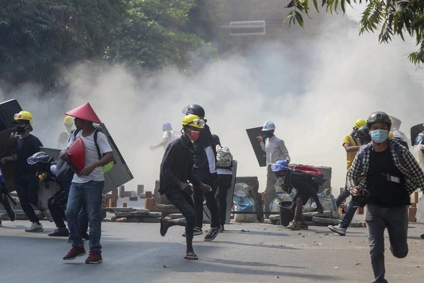 Myanmada öldürülən etirazçıların sayı 557 nəfərə çatdı