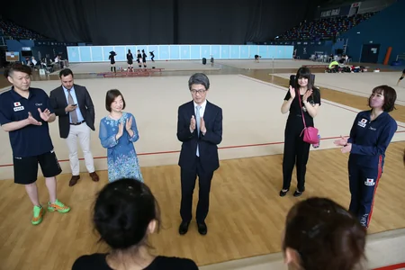 Yaponiya səfiri Milli Gimnastika Arenasında olub