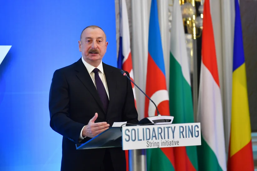 İlham Əliyev: “Azərbaycan enerji təchizatı coğrafiyasını 6 ölkədən ən azı 10 ölkəyə çatdıracaq”