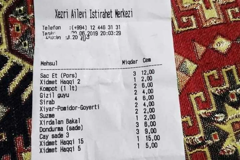 Bakıda restoranda 22 manat xidmət haqqı istəyiblər - FOTO