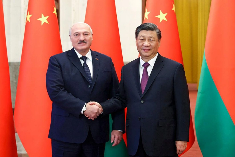 Si Cinpin Lukaşenko ilə görüşüb