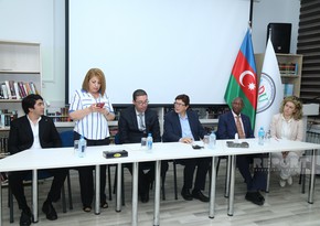 Beynəlxalq dekolonizasiya konfransının iştirakçıları Dillər Universitetini ziyarət ediblər