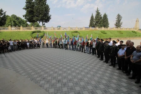 Qazaxdan olan çağırışçılar müddətli həqiqi hərbi xidmətə yola salınıblar