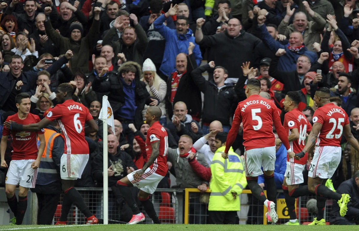 Манчестер Юнайтед победил Челси в матче чемпионата Англии