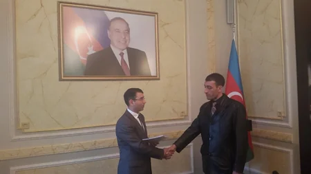 Dövlət Komitəsi yeni qeydiyyatdan keçmiş 27 dini icmaya şəhadətnamələr təqdim edib