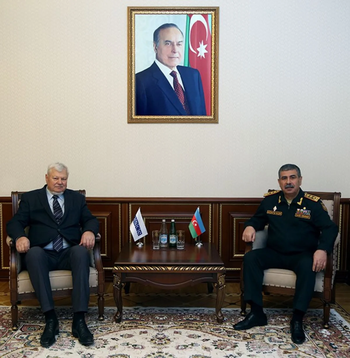Minister discusses Karabakh settlement with Personal Representative of OSCE Chairman