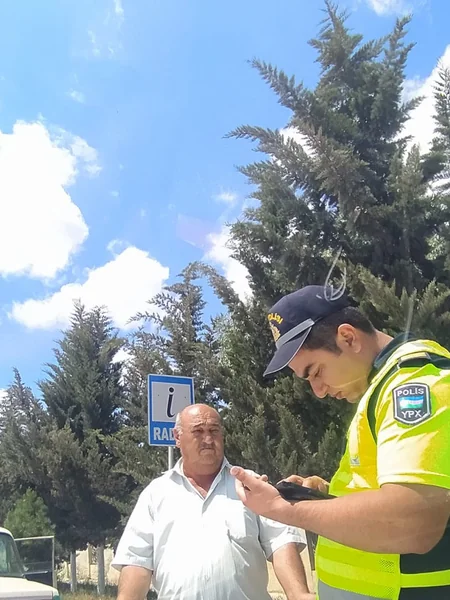 Salyan və Neftçalada qaydaları pozan sürücülər cərimələndi