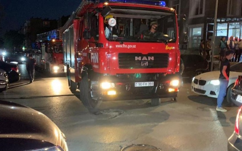В Баку потушен пожар в многоэтажном доме