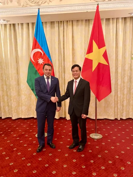 Deputy FM meets with Vietnamese foreign minister