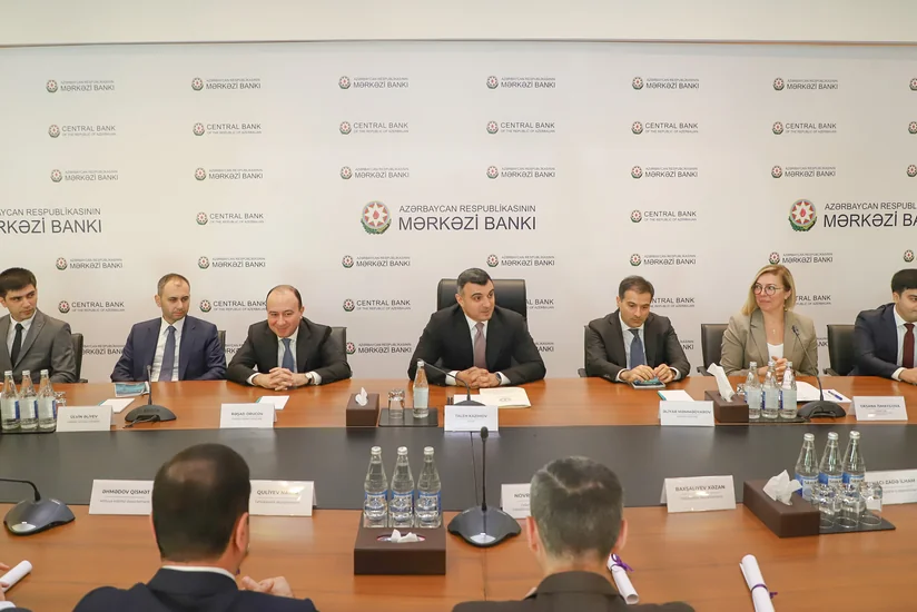 Azərbaycan Mərkəzi Bankında Vətən Müharibəsi iştirakçıları ilə görüş olub