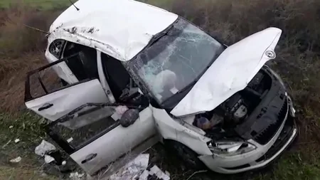 Biləsuvarda yol qəzası baş verib, xəsarət alanlar var - VİDEO