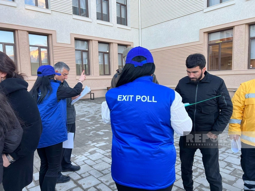 Azərbaycanda prezident seçkiləri ilə əlaqədar səsvermədə exit-poll keçirilir 