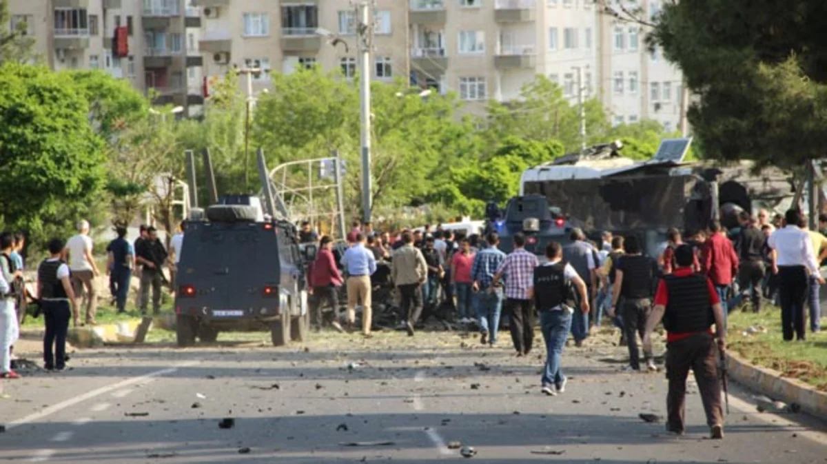 ​Türkiyədə terror aktı nəticəsində 3 nəfər ölüb, 45 nəfər yaralanıb - YENİLƏNİB 2 - VİDEO