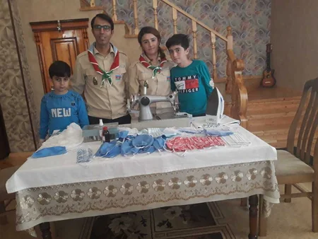 Kənd müəllimləri evdə maska tikərək pulsuz paylayır